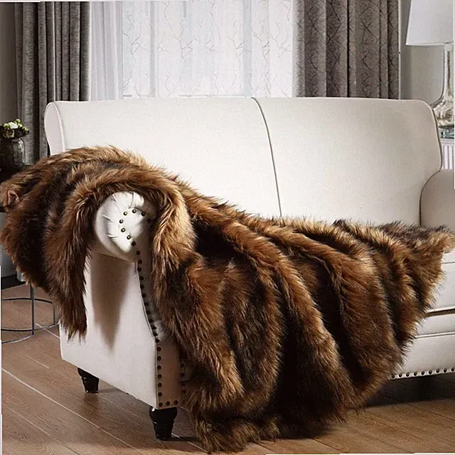 Luxurious plush faux leather blanket, fluffy decorative blanket scarf for sofa